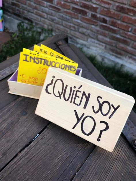 Juegos construidos por jóvenes voluntarios para niños participantes de Juntos Juegos construidos por jóvenes voluntarios para niños participantes de Juntos