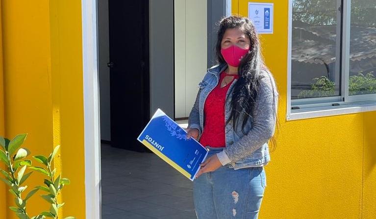 Participante del Juntos de Rivera recibe la llave de su nuevo hogar Participante del Juntos de Rivera recibe la llave de su nuevo hogar