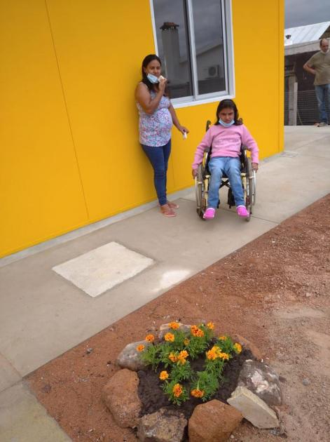 Familia participante de Melo recibe la llave de su nueva vivienda Familia participante de Melo recibe la llave de su nueva vivienda