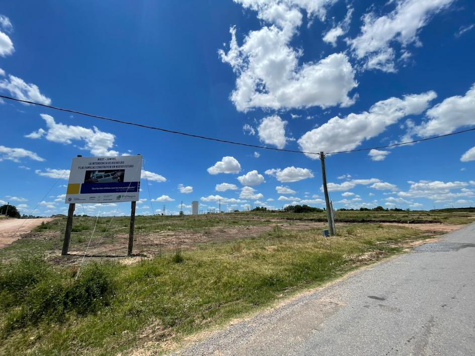 Predio en el cual se construirán las nuevas viviendas Predio en el cual se construirán las nuevas viviendas