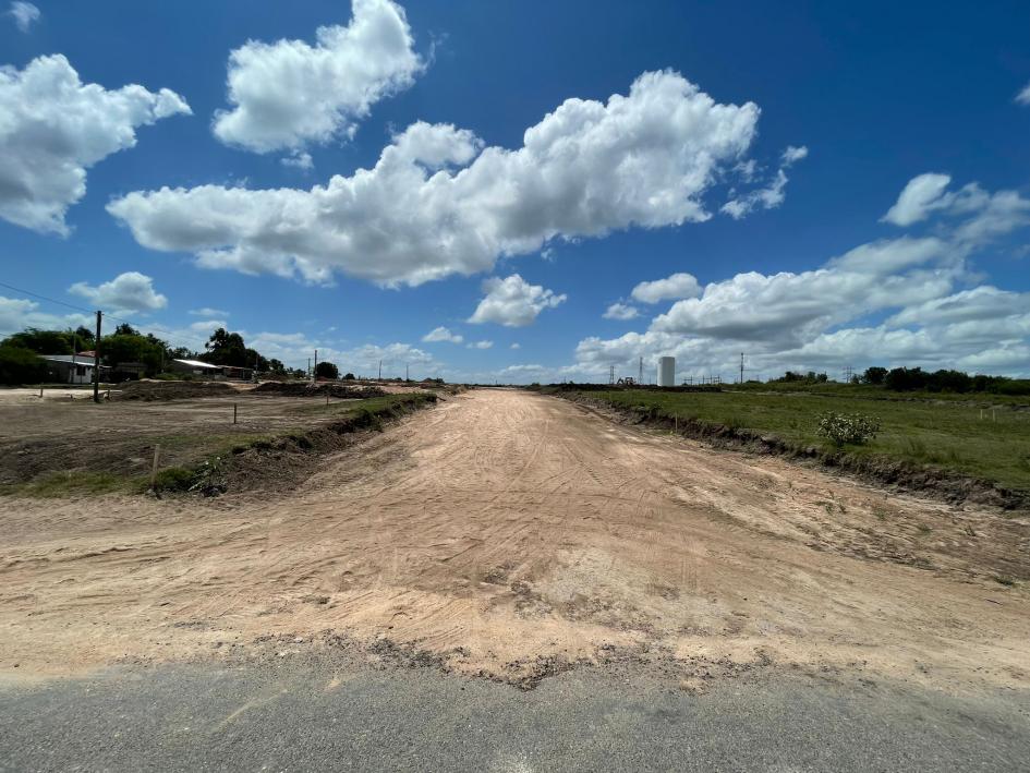 Predio en el cual se construirán las nuevas viviendas Predio en el cual se construirán las nuevas viviendas
