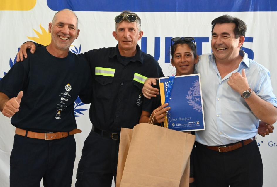 Entrega de viviendas en Fray Bentos