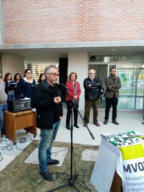 Familias ingresan a sus nuevas viviendas Vecinos