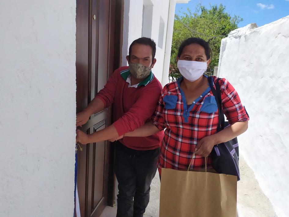 Familia participante de Talca recibe las llaves de su nueva vivienda Familia participante de Talca recibe las llaves de su nueva vivienda