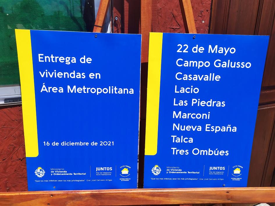 Ceremonia de entrega de viviendas en el Área Metropolitana Ceremonia de entrega de viviendas en el Área Metropolitana