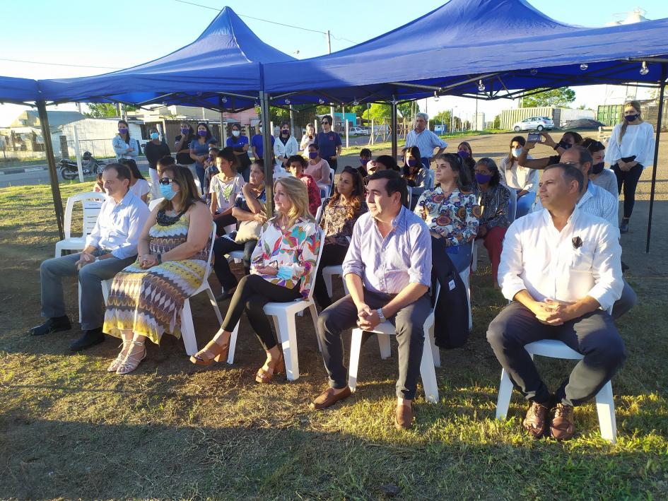 Ceremonia de entrega de llaves en el barrio San Gabriel Ceremonia de entrega de llaves en el barrio San Gabriel