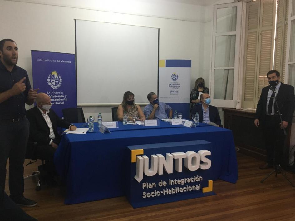 Coordinador General del Juntos Cnel. (R.) Rody Macías participando de la oratoria