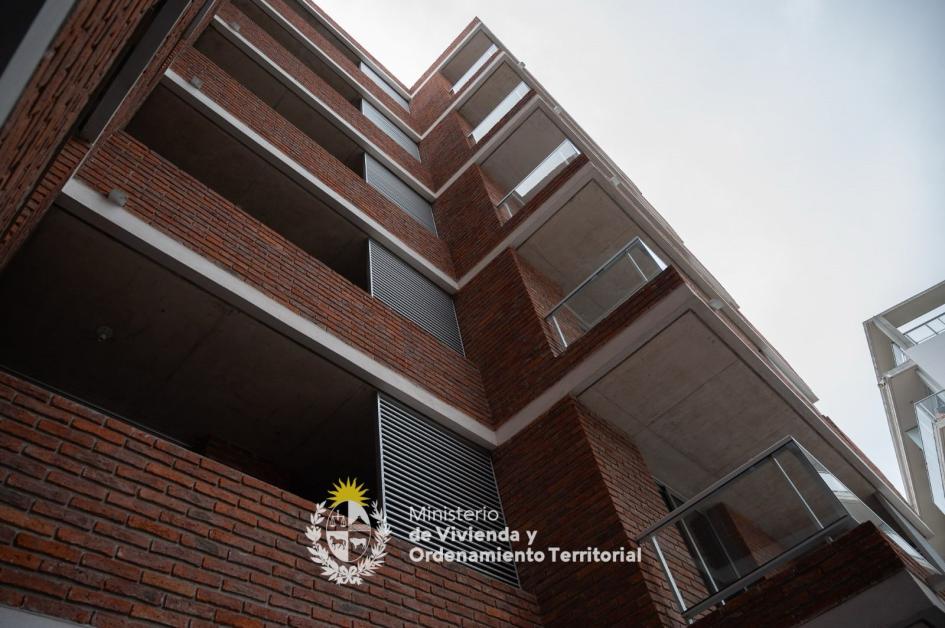 La Blanqueada recibe 54 nuevas familias La Blanqueada recibe 54 nuevas familias