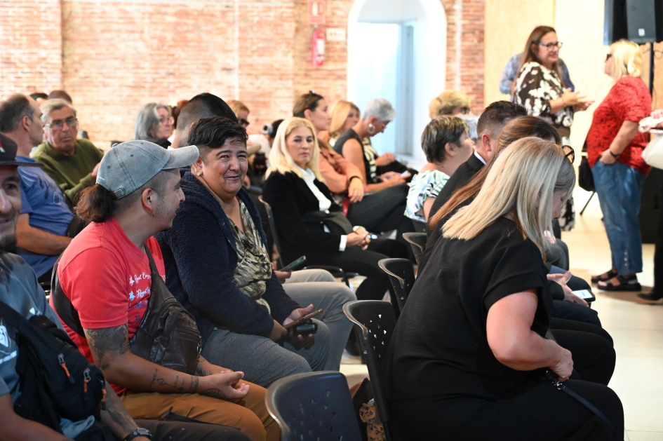 Luego de 20 años, 160 Familias de Colonia recibieron los títulos de su vivienda