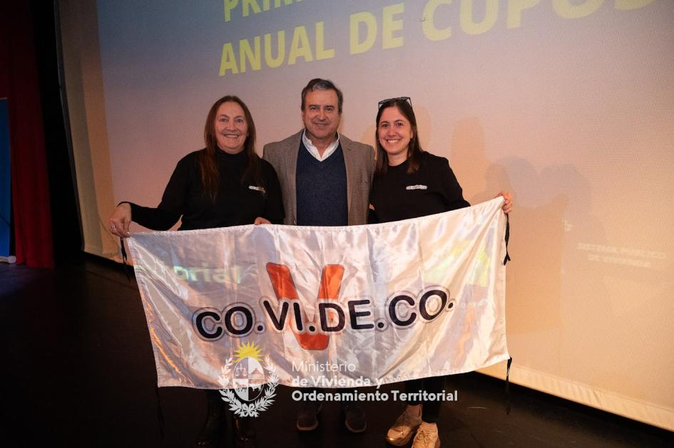 Ministro junto a Cooperativa CO.VI.DE.CO.