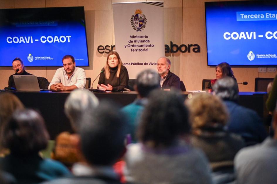 Foto amplia de público y autoridades MVOT_3er COAVI