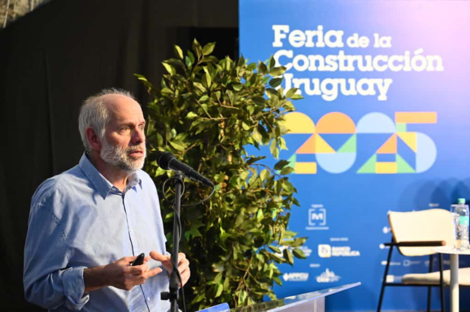 Machado en Congreso CUSAI