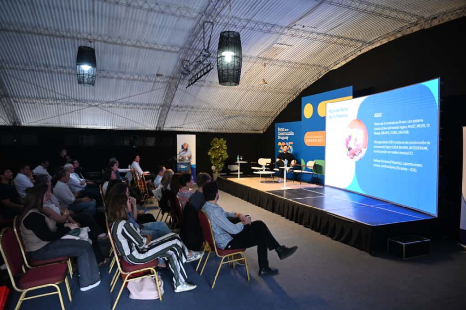 Machado en Congreso CUSAI