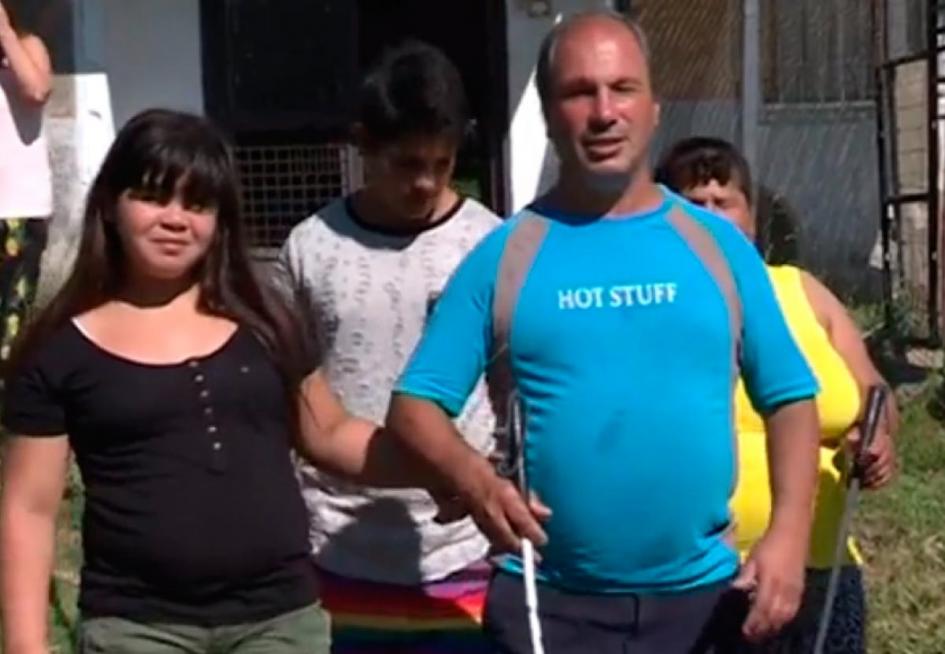 María Fernández y su familia en su nueva vivienda María Fernández y su familia en su nueva vivienda