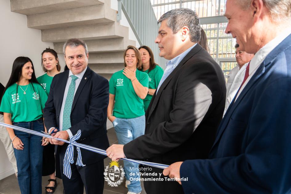 Entrega de comodato de CAIF Barrio Sur Entrega de comodato de CAIF Barrio Sur