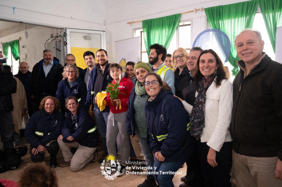 fueron entregadas 10 viviendas en el barrio Cotravi de Montevideo fueron entregadas 10 viviendas en el barrio Cotravi de Montevideo