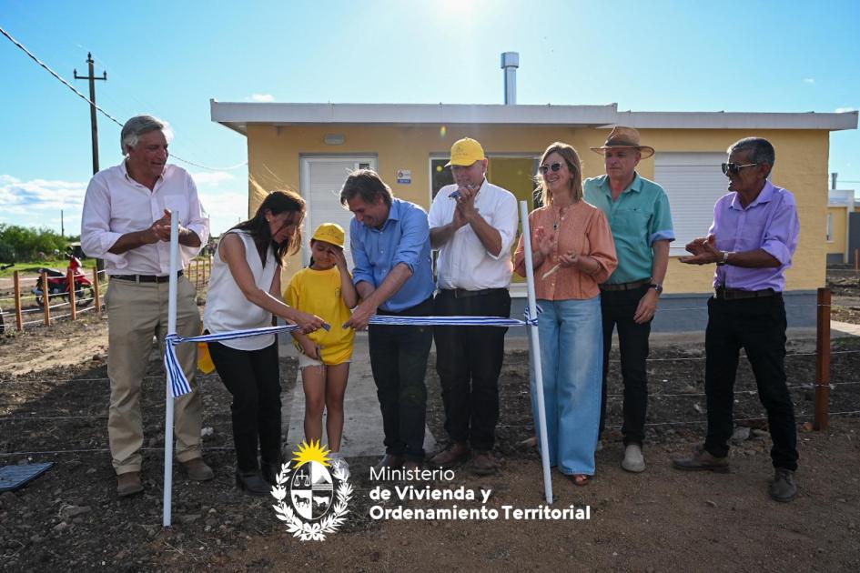  Plan Avanzar entregó 33 viviendas a familias de Bella Unión