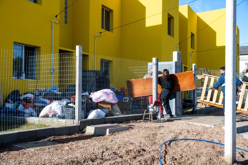 Plan Juntos entregó las primeras diez viviendas del proyecto Constitución en el barrio Casavalle Plan Juntos entregó las primeras diez viviendas del proyecto Constitución en el barrio Casavalle