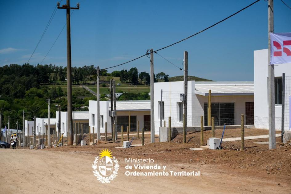 La intervención fue ejecutada en conjunto por el MVOT y la Intendencia de Lavalleja, con la colabora La intervención fue ejecutada en conjunto por el MVOT y la Intendencia de Lavalleja, con la colabora