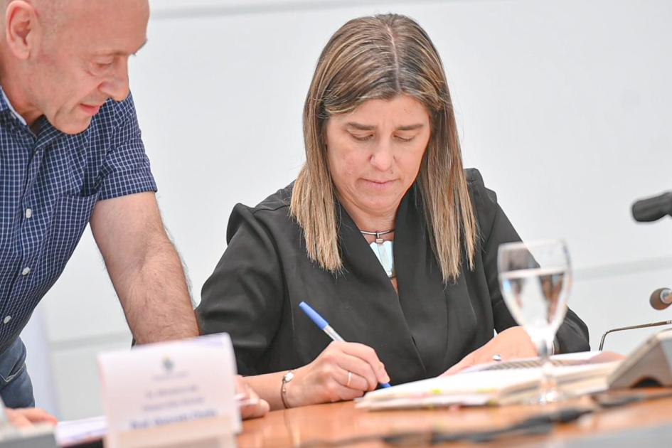 Tamara Paseyro asumió hoy y participó del Consejo de Ministros de Estado en Torre Ejecutiva Tamara Paseyro asumió hoy y participó del Consejo de Ministros de Estado en Torre Ejecutiva
