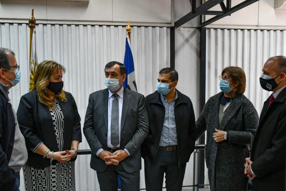 Ministra con autoridades Ministra con autoridades