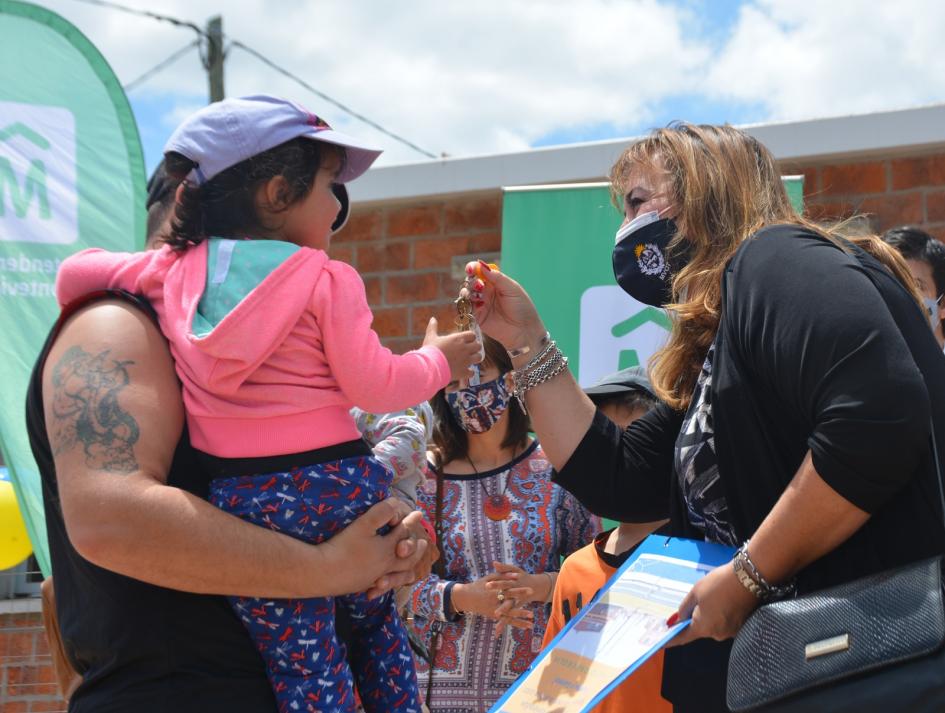 ministra entregado llaves ministra entregado llaves