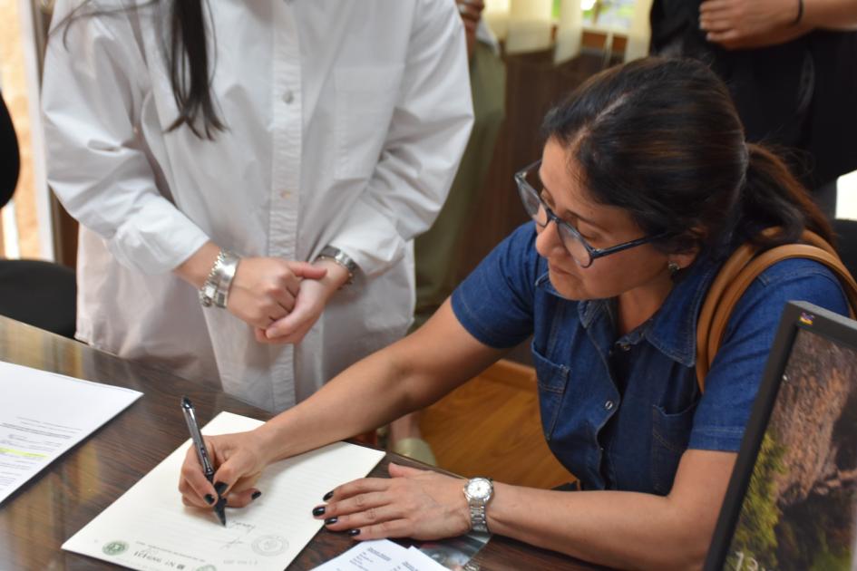 firmando firmando