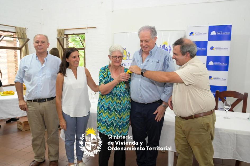 autoridades y familias autoridades y familias
