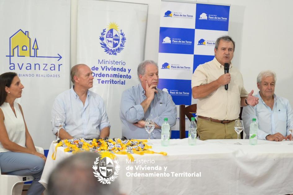 autoridades y familias autoridades y familias