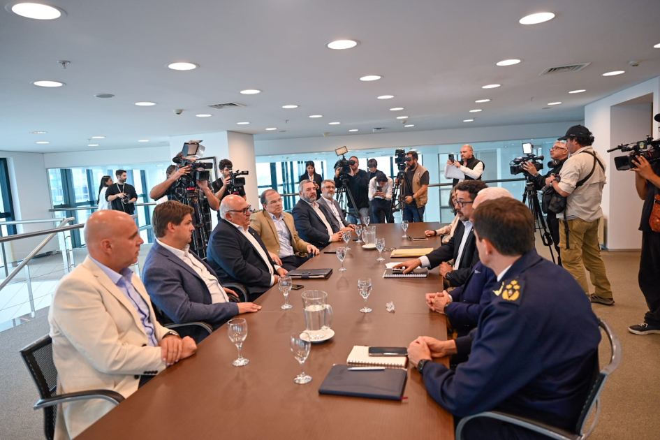 reunión de autoridades