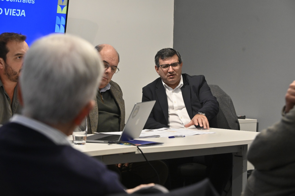 Reunión entre Cámara y el MVOT.