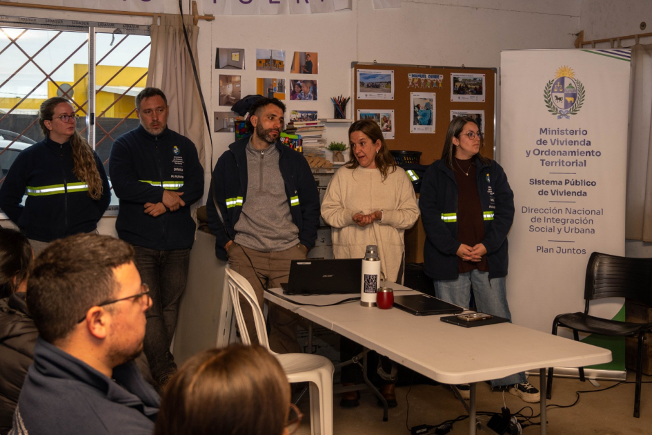 autoridades y funcionarios autoridades y funcionarios