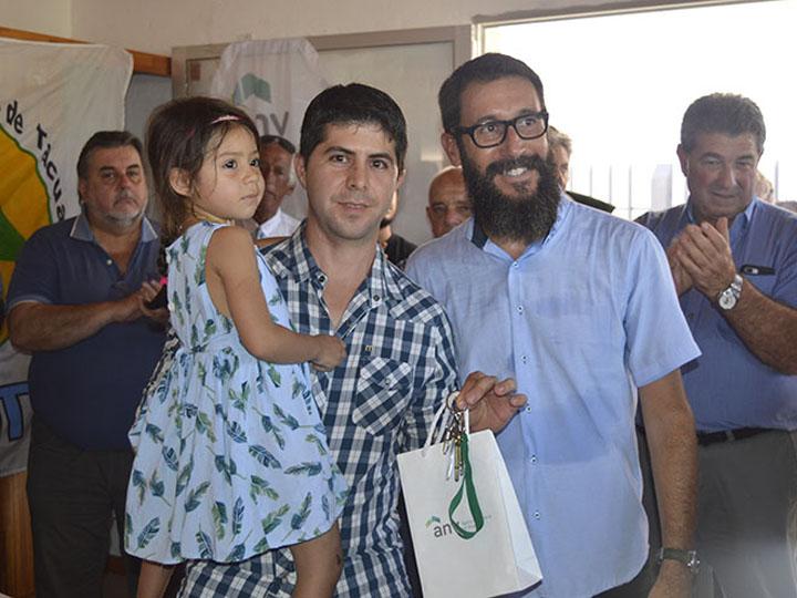 Familias cooperativistas accedieron a su vivienda en Tacuarembó Familias