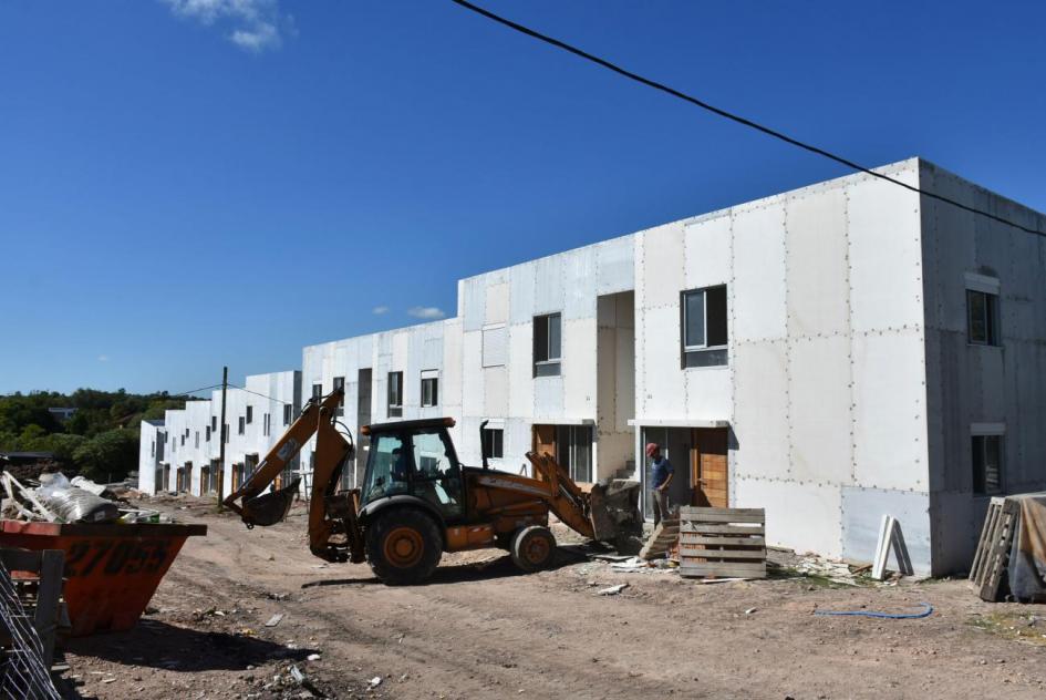 Visita al litoral Fachada de varias viviendas