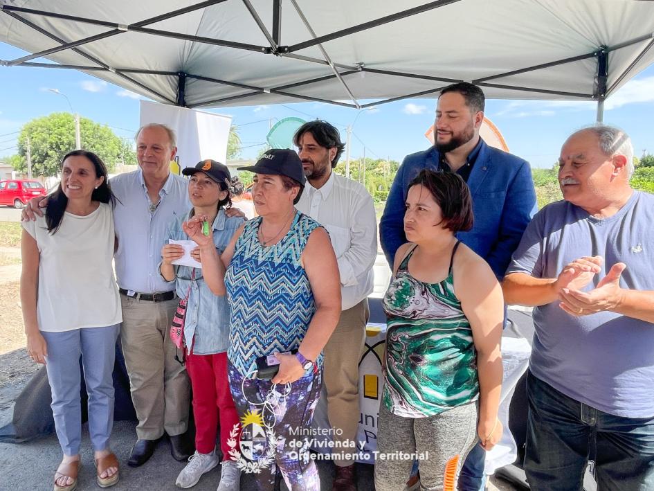 Segunda entrega de viviendas del Plan Avanzar en Pando Norte Segunda entrega de viviendas del Plan Avanzar en Pando Norte