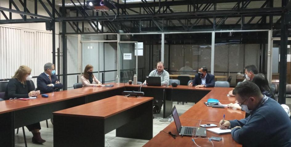 Presentación Dinot a Dinisu del SIT y la IIGOT Suárez, Arbeleche y sus equipos en la presentación