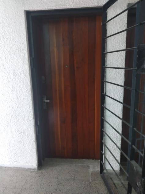 Respuesta ágil Foto de la puerta de la vivienda