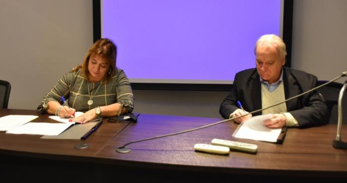 Dra. Irene Moreira y Dr. Fernando Amestoy Dra. Irene Moreira y Dr. Fernando Amestoy
