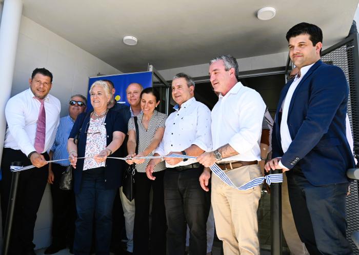 Autoridades MVOT y ASSE en corte de cinta