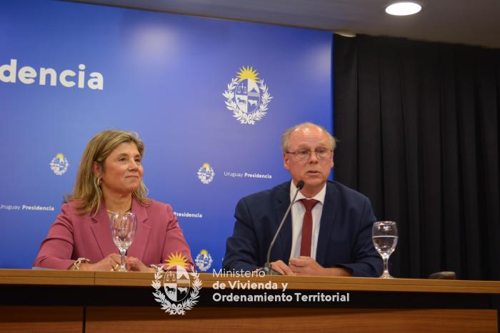 n esta administración se duplicaron los subsidios de vivienda para Mujeres que sufrieron violencia b
