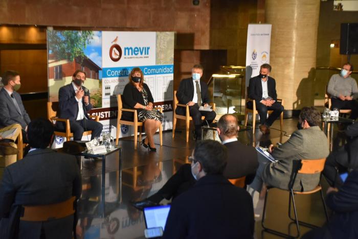 Sra.Ministra y autoridades de Mevir