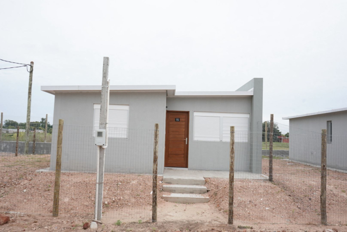 Entrega de viviendas Carmelo 