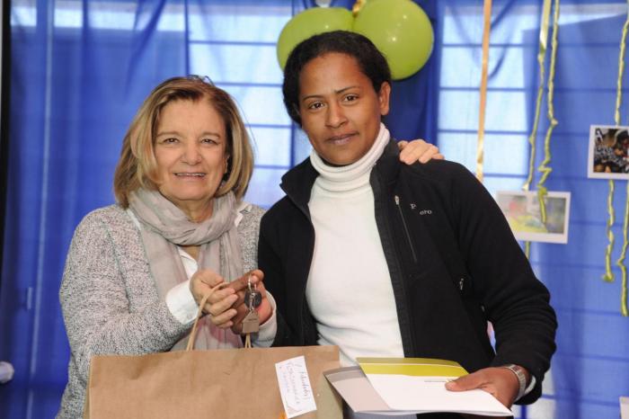 Participante de Plan Juntos de la ciudad de Tacuarembó recibe las llaves de su vivienda Participante de Plan Juntos de la ciudad de Tacuarembó recibe las llaves de su vivienda