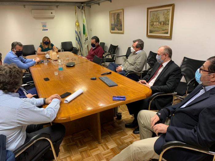 Autoridades reunidas