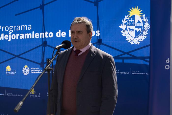 El ministro Raúl Lozano haciendo uso de la palabra en acto de firma de inicio de obras en Casa Rodó.
