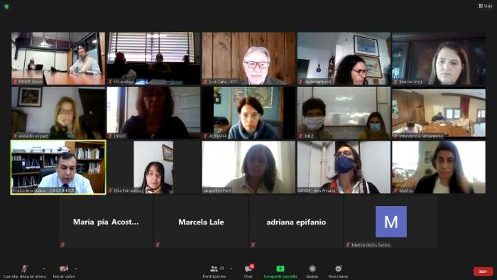 Norbertino Suárez y equipos técnicos de la Dinot e intendencias en reunión virtual 