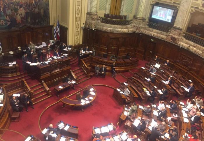 Parlamento donde la Directriz Nacional Costera es discutida por Senadores y Diputados