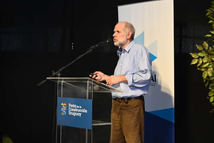 Machado en Congreso CUSAI