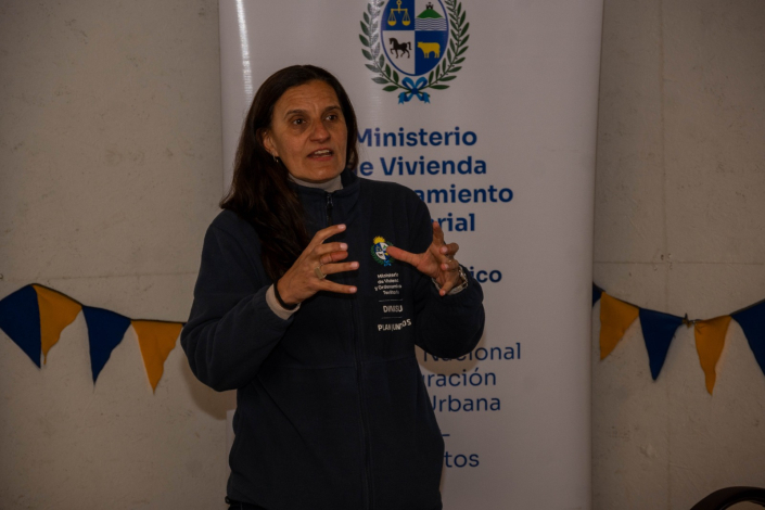autoridades y funcionarios