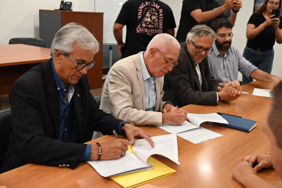 Gobierno y Unión de Sindicatos Policiales firman histórico acuerdo 